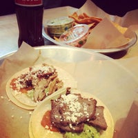 11/14/2013 tarihinde Salman A.ziyaretçi tarafından Dorado Tacos'de çekilen fotoğraf