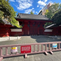 Photo taken at Akamon Gate by 徒労 on 10/21/2023