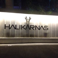 9/21/2015 tarihinde Mihriban D.ziyaretçi tarafından Halikarnas The Club'de çekilen fotoğraf
