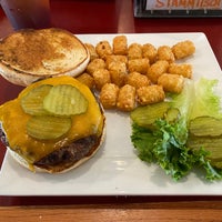 Photo taken at Reifschneider&amp;#39;s Grill &amp;amp; Grape by James P. on 8/12/2021