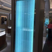 Photo taken at Tiffany &amp;amp; Co. by Eric C. on 7/27/2017