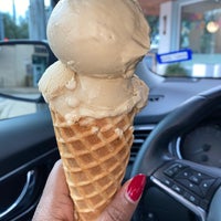 Photo taken at Jeni’s Splendid Ice Creams by Annette W. on 6/23/2020