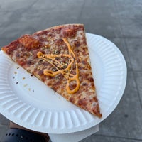 4/27/2024 tarihinde Blue H.ziyaretçi tarafından Donairo&amp;#39;s Pizza'de çekilen fotoğraf