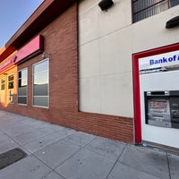 Photo taken at Bank of America by Blue H. on 11/14/2022