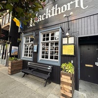 รูปภาพถ่ายที่ Blackthorn Tavern โดย Blue H. เมื่อ 3/18/2024