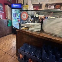 1/22/2023 tarihinde Blue H.ziyaretçi tarafından Irving Pizza'de çekilen fotoğraf