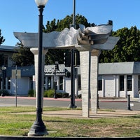 Photo taken at Mountain View VTA Light Rail Station by Blue H. on 8/8/2023