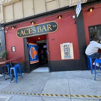 Foto tomada en Ace&amp;#39;s Bar  por Blue H. el 4/21/2024