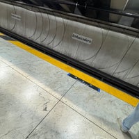 Photo taken at Embarcadero BART Station by Blue H. on 11/17/2023