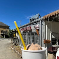 Photo taken at Jake&amp;#39;s Ice Cream by Blue H. on 10/22/2023