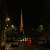 Foto diambil di Canopy by Hilton Paris Trocadero oleh Shu🤫 pada 4/6/2024