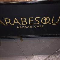 Foto diambil di Arabesque Bazaar Cafe oleh Fairol H. pada 11/4/2015