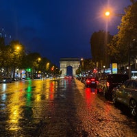 Photo taken at Arcades des Champs-Élysées by AlR🍒 on 8/12/2023
