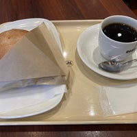 Photo taken at Doutor Coffee Shop by おだゆー on 7/8/2021
