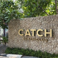 รูปภาพถ่ายที่ Catch Beach Club โดย Majed เมื่อ 4/24/2024