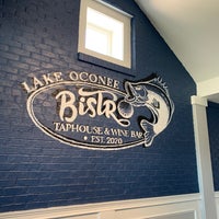 Photo taken at Lake Oconee Bistro by Steve O. on 5/10/2020