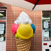 Photo taken at Morelli&amp;#39;s Gourmet Ice Cream by Steve O. on 6/7/2020