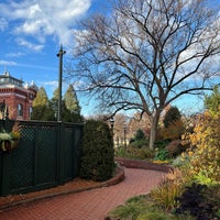 Photo taken at Mary Livingston Ripley Garden by Mina P. on 12/3/2022