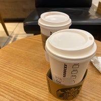Photo taken at Starbucks by Aida D. on 12/5/2023