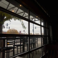 10/31/2021 tarihinde Milo D.ziyaretçi tarafından Right Coast Pizza'de çekilen fotoğraf