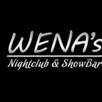 7/17/2017 tarihinde Christina W.ziyaretçi tarafından Wena&amp;#39;s Nightclub &amp;amp; ShowBar'de çekilen fotoğraf