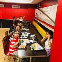 Photo taken at Burger King by Neslihan Y. on 5/28/2018