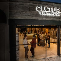 4/17/2014 tarihinde Culture Brewing Co.ziyaretçi tarafından Culture Brewing Co.'de çekilen fotoğraf