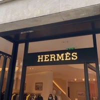 Photo taken at Hermès by Abdualaziz . on 5/8/2021