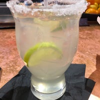 Foto tirada no(a) Roja Mexican Grill + Margarita Bar por Tammy H. em 3/13/2020