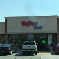 Foto scattata a Hy-Vee Gas da Tammy H. il 8/18/2017