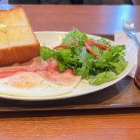 Photo taken at Ueshima Coffee House by tm on 8/23/2022