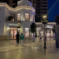 Photo taken at Emaar Square Mall by ND on 10/8/2023