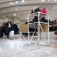 Photo taken at Forever 21 by Francisco L. on 10/21/2018