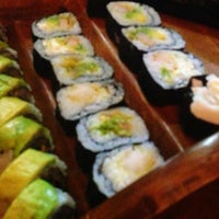 Das Foto wurde bei Sushi Lounge von William H. am 6/27/2013 aufgenommen