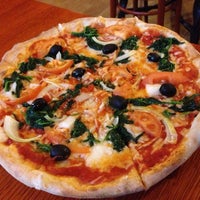 Photo taken at Pizzeria Manna by Nicole on 12/16/2013