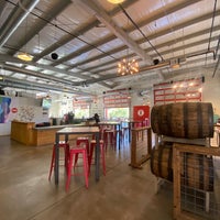 9/23/2022 tarihinde Gabbie S.ziyaretçi tarafından Reformation Brewery (Canton)'de çekilen fotoğraf