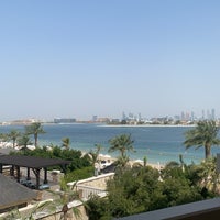 Foto diambil di Sofitel Dubai The Palm Resort &amp;amp; Spa oleh H pada 5/14/2024