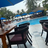 Photo taken at Hulhule Island Hotel by FAHAD on 3/16/2022
