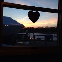 Meeting House Creek Inn Now Closed Seafood Restaurant In Aquebogue