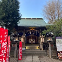 Photo taken at 上目黒氷川神社 by ななな on 4/7/2024