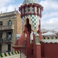 Photo taken at Casa Vicens by Adriana C. on 10/1/2023