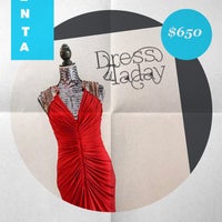 รูปภาพถ่ายที่ Dress4aday โดย Dress4aday เมื่อ 7/1/2013