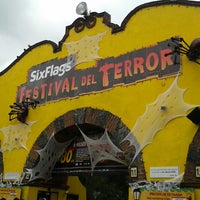 Photo taken at Festival Del Terror, Six Flags by Angel Daniel H. on 10/26/2013