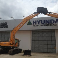Photo taken at Global Equipamentos - Hyundai Heavy Industries Co, Ltd by Niedson A. on 11/3/2012