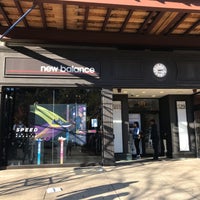 Foto diambil di New Balance Experience Store oleh Shuji N. pada 11/3/2019