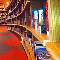 Foto tirada no(a) Livraria Cultura por Clebeson S. em 7/28/2013