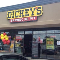 Photo taken at Dickey&amp;#39;s Barbecue Pit by Gareth on 5/7/2018