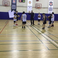 Photo taken at Beşiktaş JK Sancaktepe-Çekmeköy Basketbol Okulu by Soner Ç. on 4/8/2016