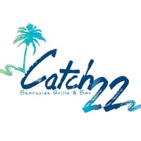 Foto scattata a Catch22 Beachside Grille &amp;amp; Bar da Catch22 Beachside Grille &amp;amp; Bar il 6/30/2013