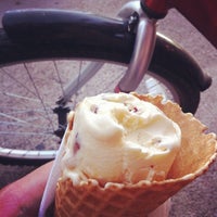 Foto scattata a Thrifty Ice Cream &amp;quot;Campanario&amp;quot; da @javiwankenobi il 10/27/2012